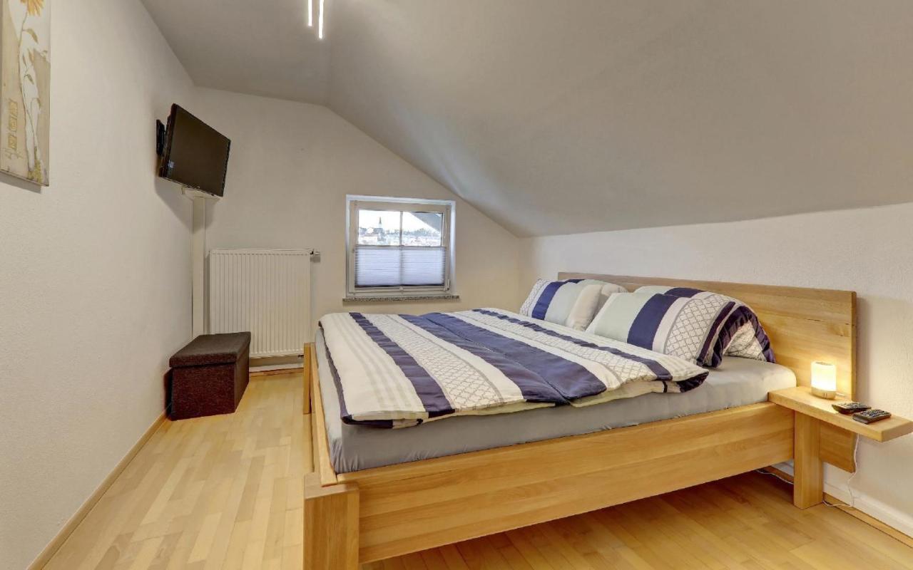 Ferienwohnung Staffelberg Хауценберг Экстерьер фото
